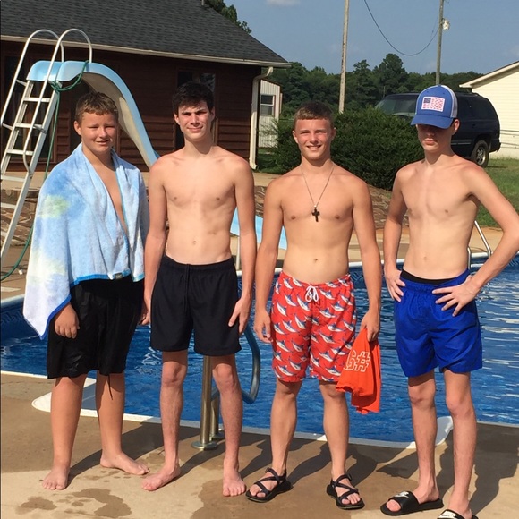 Meet your Posher, Cody - Picture 1 of 1